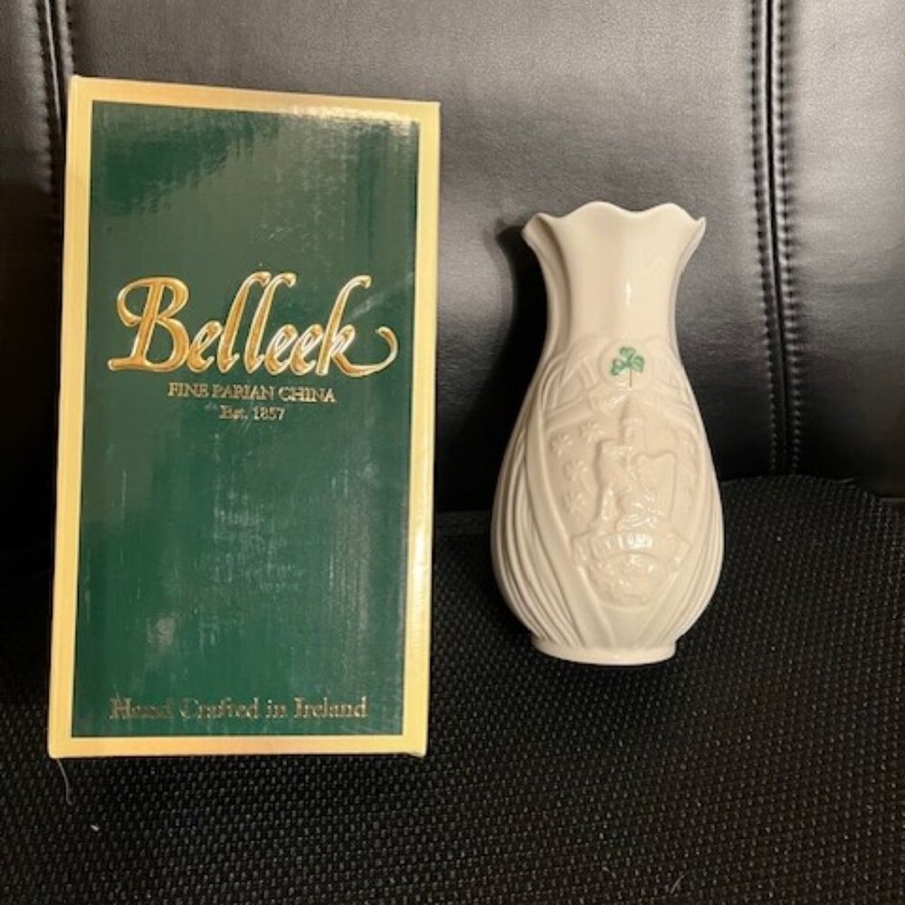Belleek Trademark Vase Edition Piece 2017